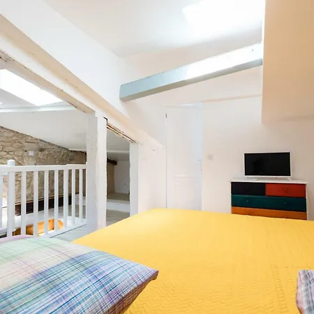 Apartment Petit Saint-front- Small Flat Saint-front *